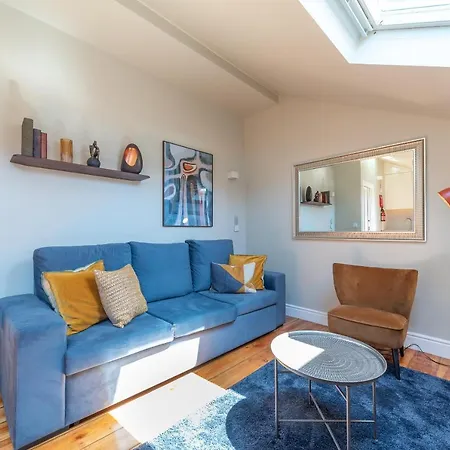 Style And Comfort In Downtown *