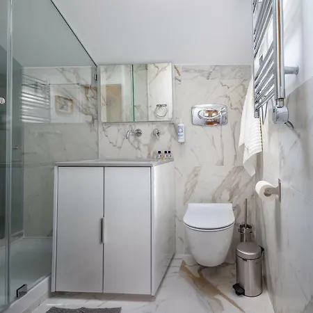 Style And Comfort In Downtown