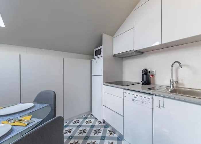 Style And Comfort In Downtown *