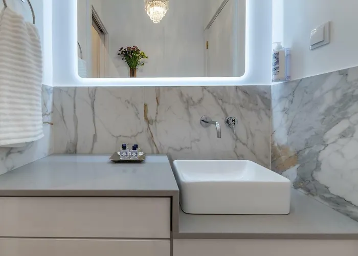 Style And Comfort In Downtown