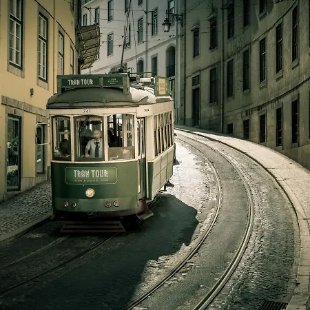 Style And Comfort In Downtown Lissabon