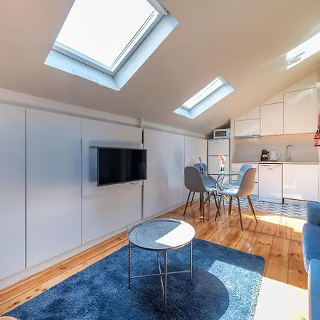 Apartment Style And Comfort In Downtown *