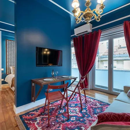 Apartment Style And Comfort In Downtown *